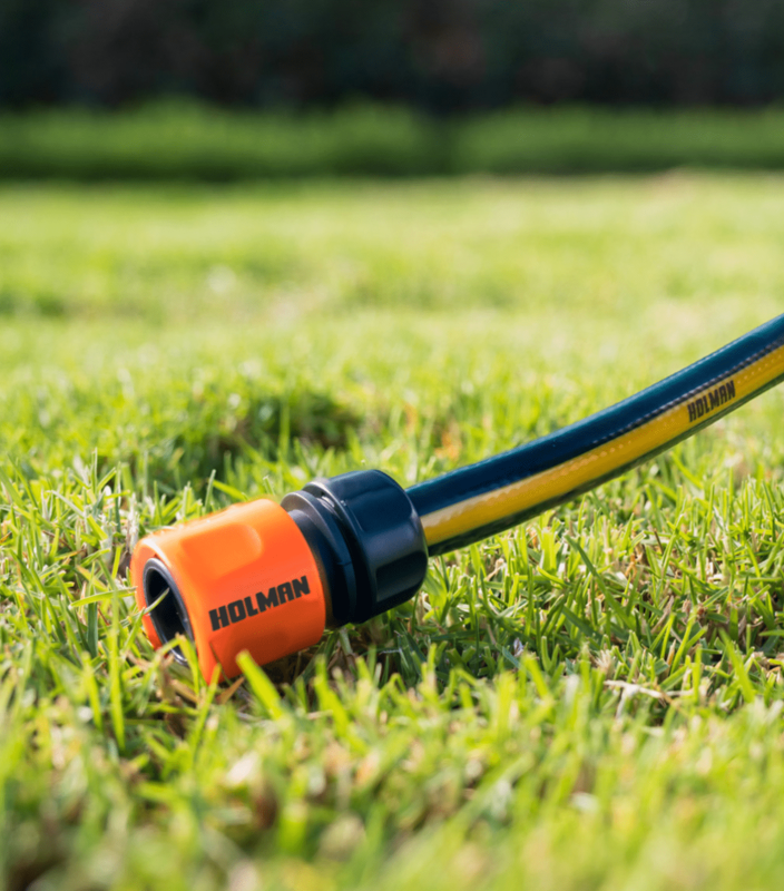 Điểm khác biệt của cuộn ống chống xoắn tưới cây Holman